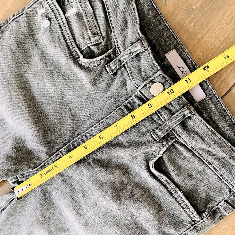 🌟HP🌟Joe’s Distressed Jeans - Picture 6 of 9